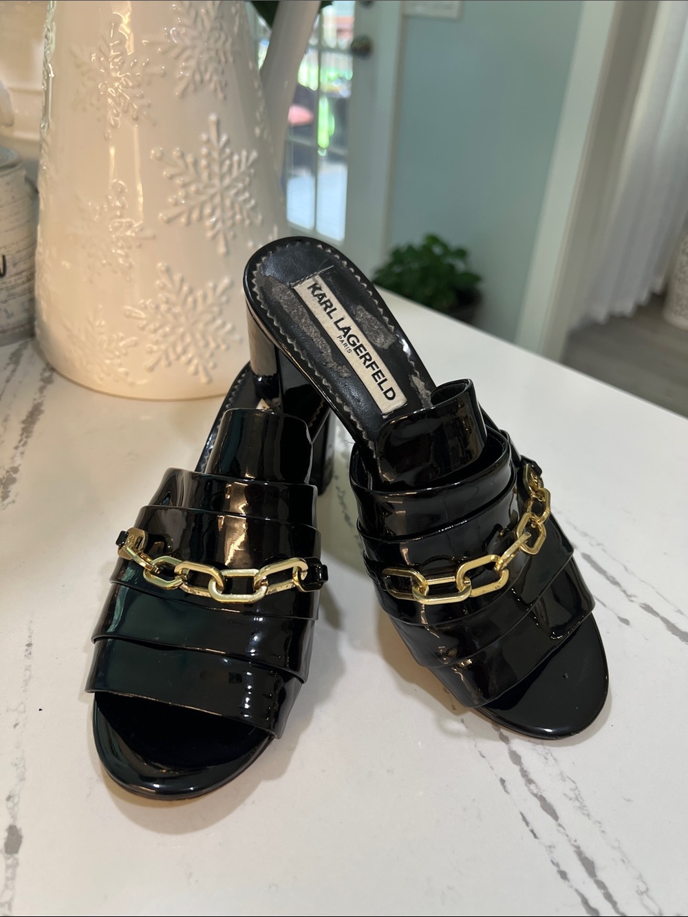 Karl Lagerfeld Paris Haley Black Patent Leather Gold-Chain Mule Heels size 6